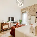 Cool Dreams Luxury Rooms