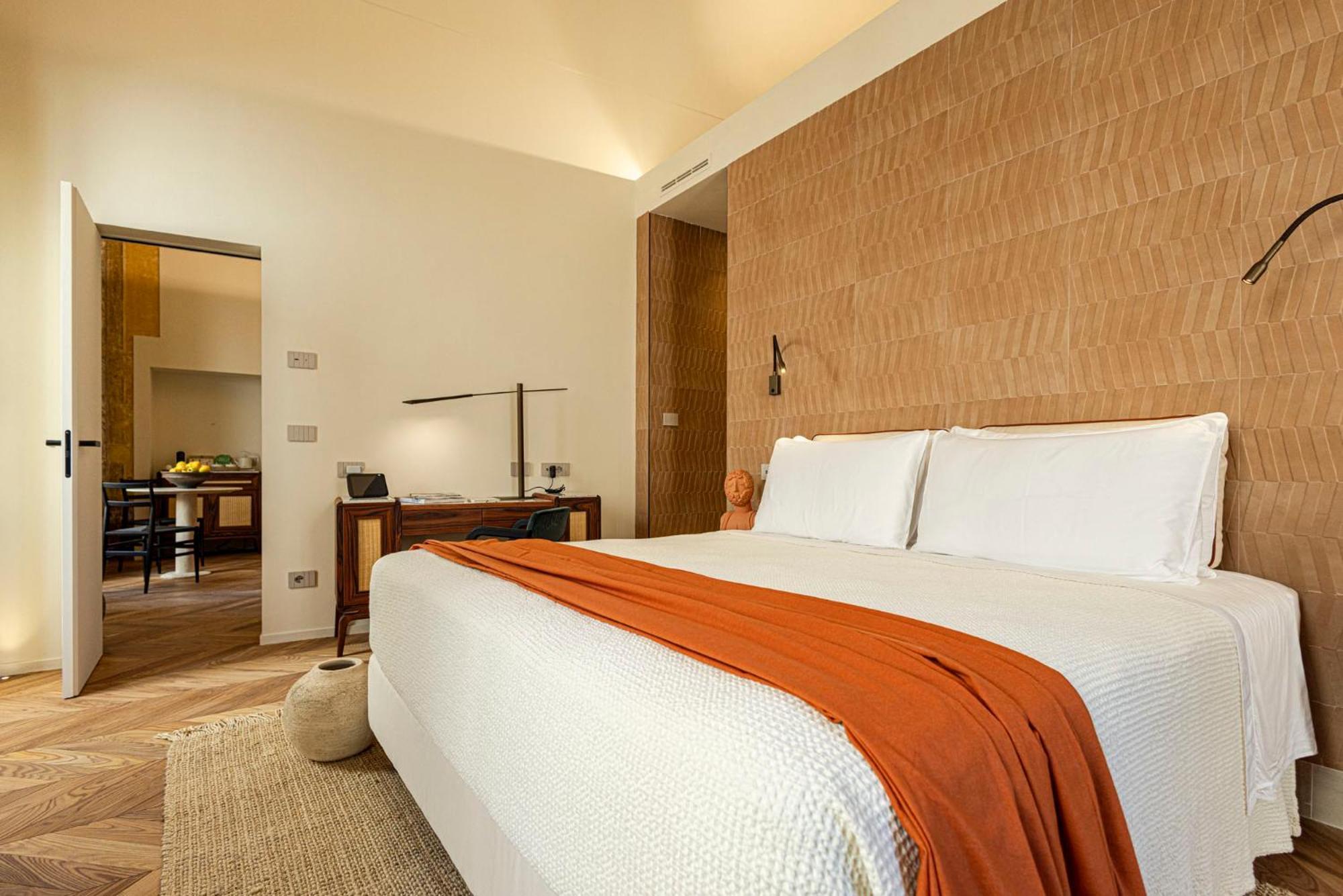 Cool Dreams Luxury Hotel