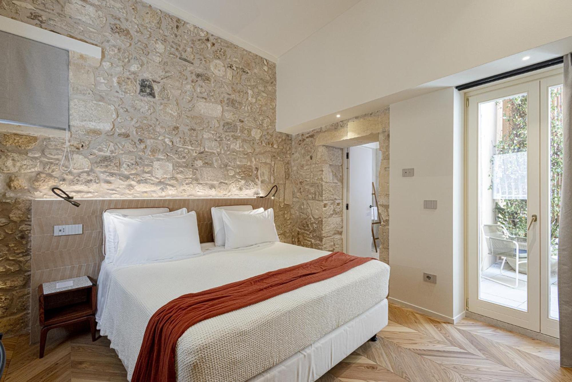 Cool Dreams Luxury Hotel